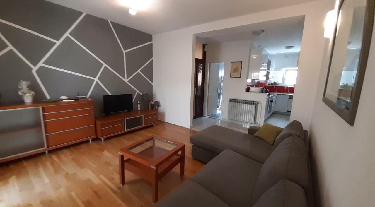 Apartment Petra Baška Voda Buitenkant foto